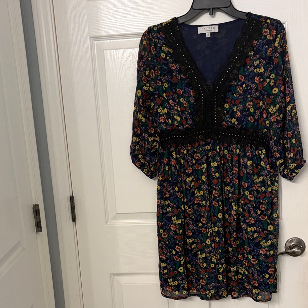 Daylen Navy Floral V-Neck Mini Dress